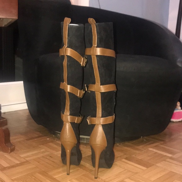 Boots - Picture 3 of 3